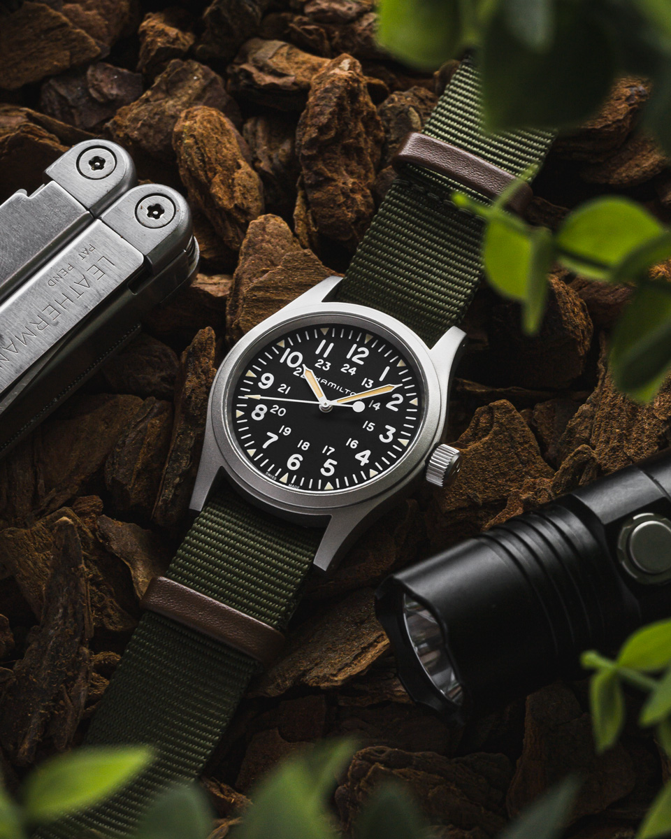 Hamilton khaki discount field mechanical specs