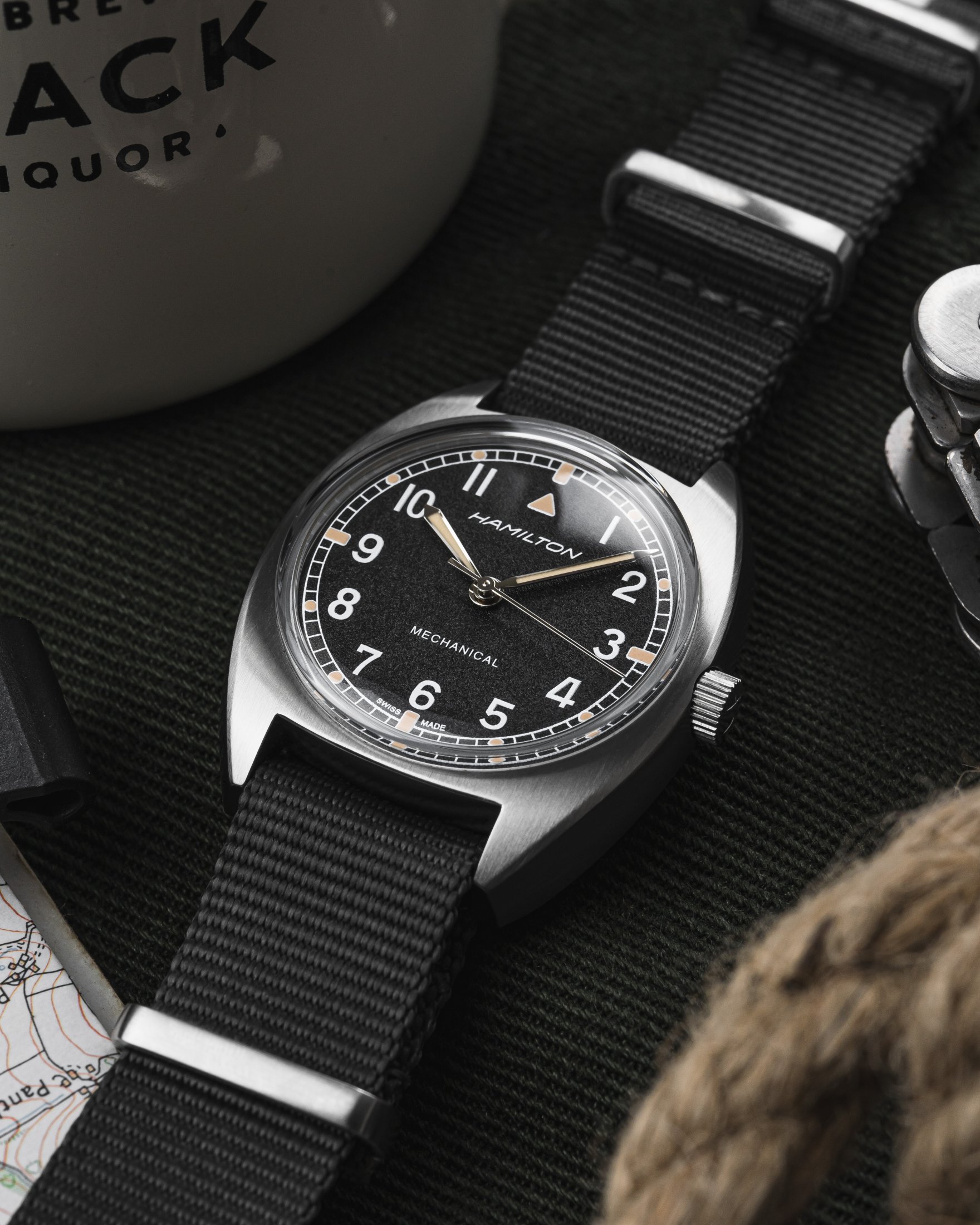 Hamilton khaki pilot pioneer best sale mechanical review