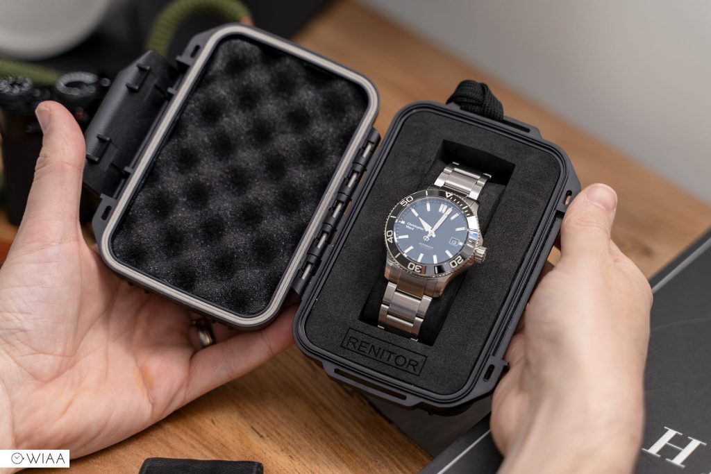 RENITOR Single Watch Travel Case Review - 12&60