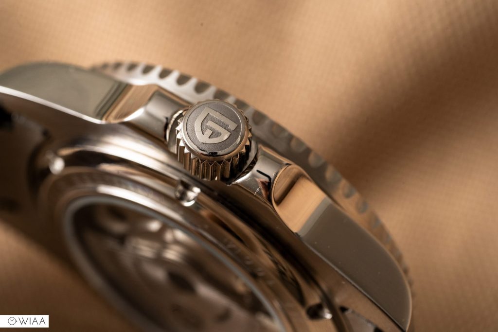 Pagani Design Batman GMT Watch crown