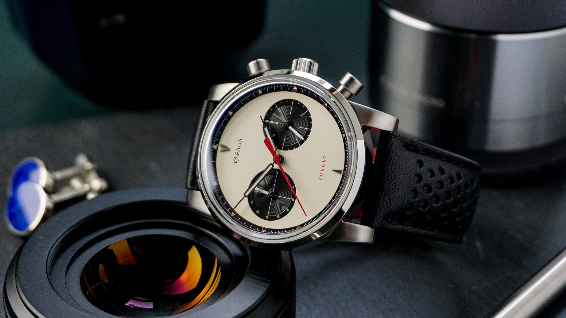 Vapaus Vorcut Meca-quartz chronograph