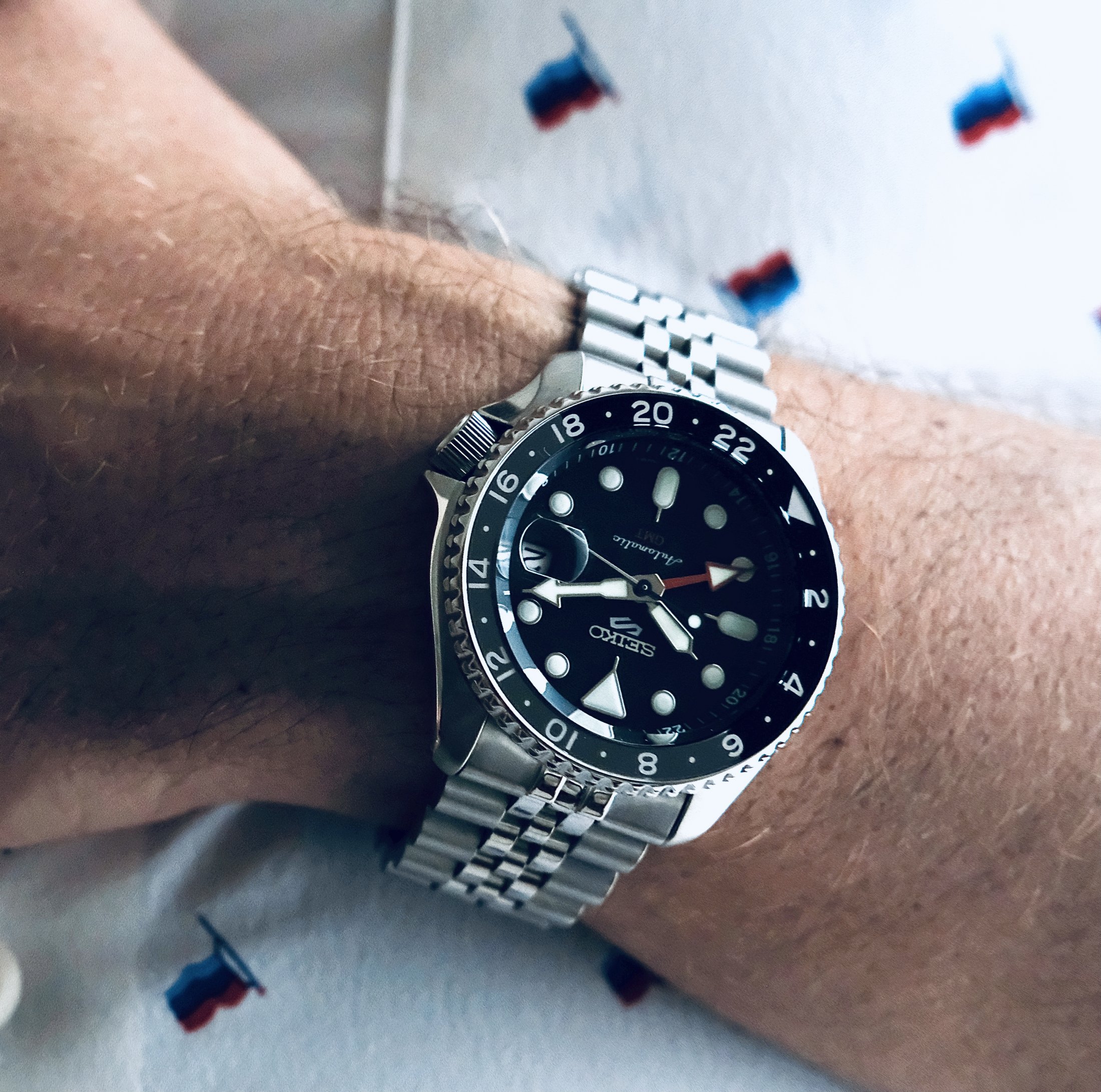 The Best Affordable GMT, Seiko 5 Sports SSK001