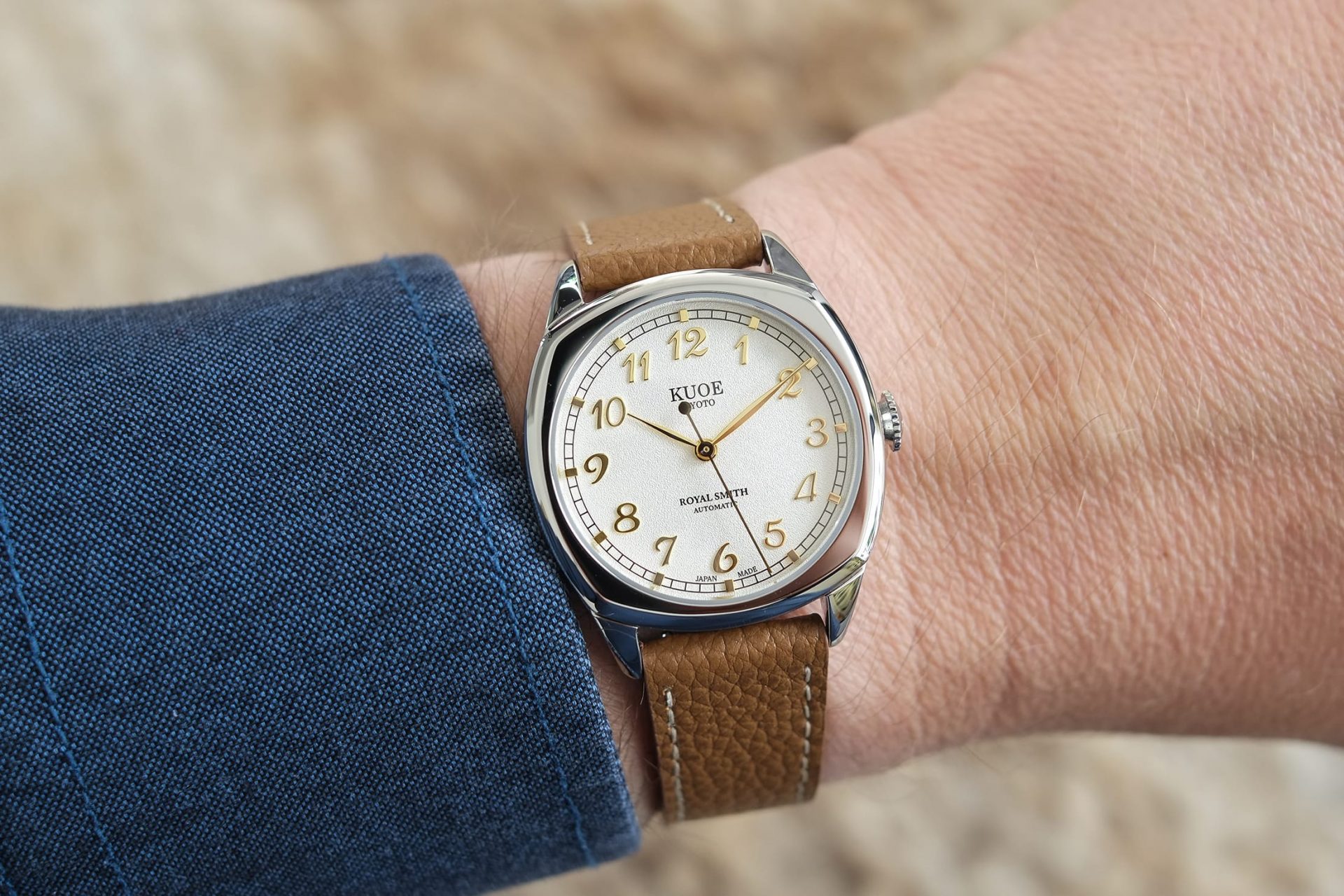 KUOE Royal Smith 90008 The Small Watch, That’s Big On Personality! 12&60